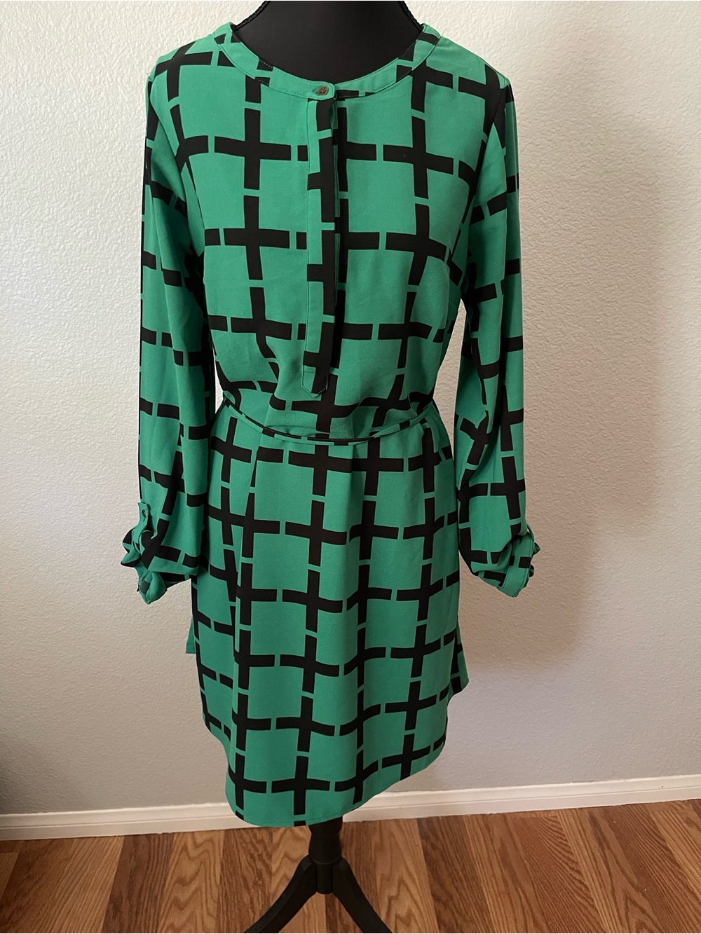 Merona Green and Black Geometric Long-Sleeve Shift Dress